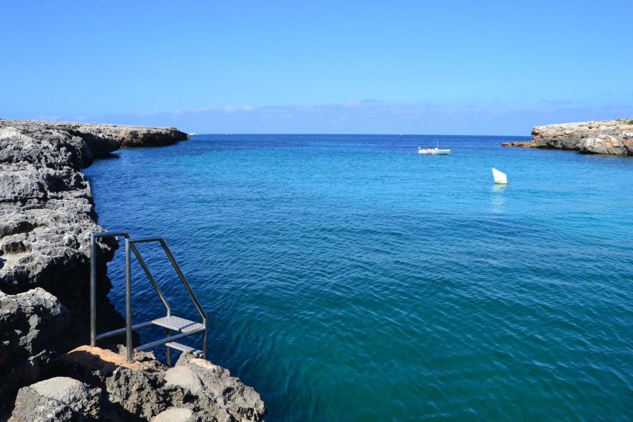 Apartamento Ponent 6 Cala Blanca  Bagian luar foto