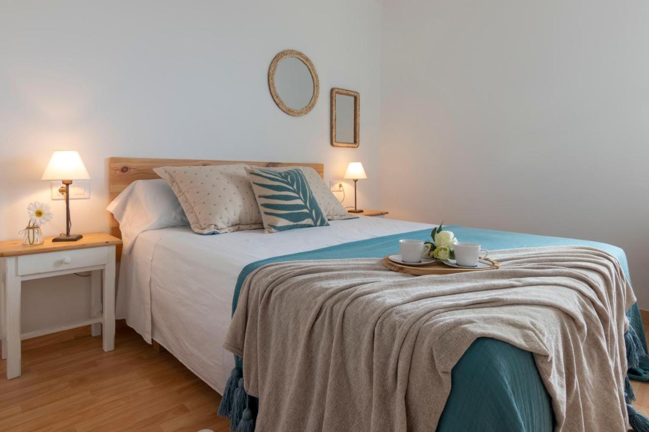 Apartamento Ponent 6 Cala Blanca  Bagian luar foto